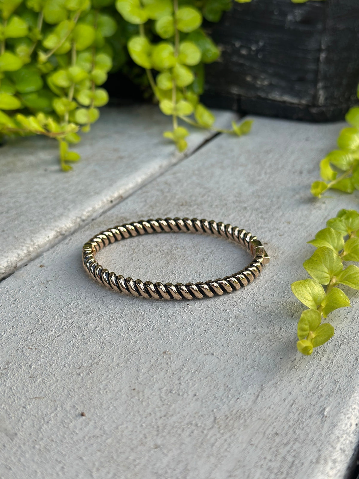 Gold twisted rope bangle