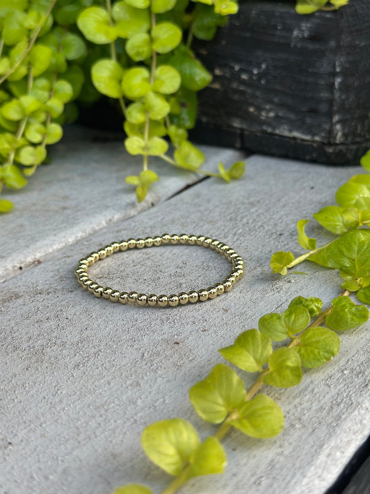 Gold beaded stretch bracelet