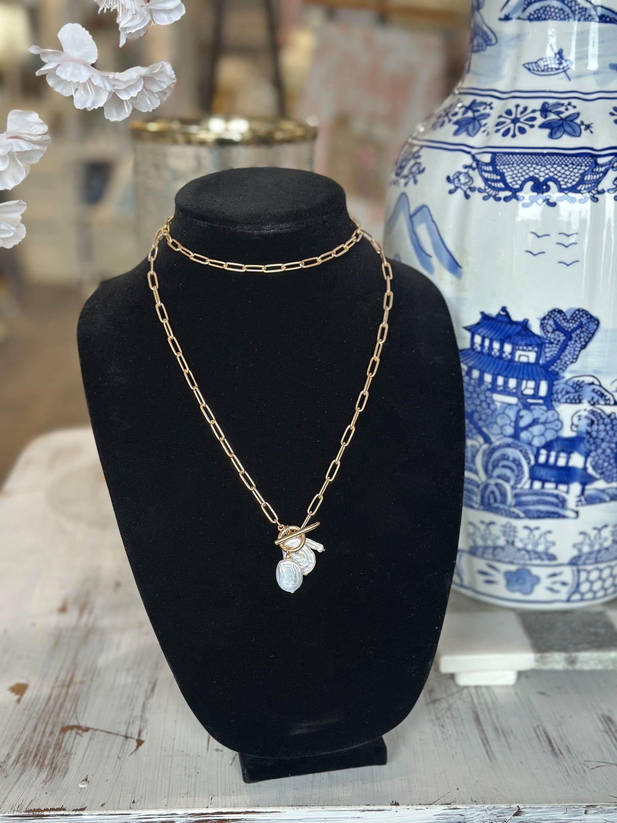 Gold Paperclip Chain Toggle Necklace with Freshwater Pearl Cluster Pendant 18"
