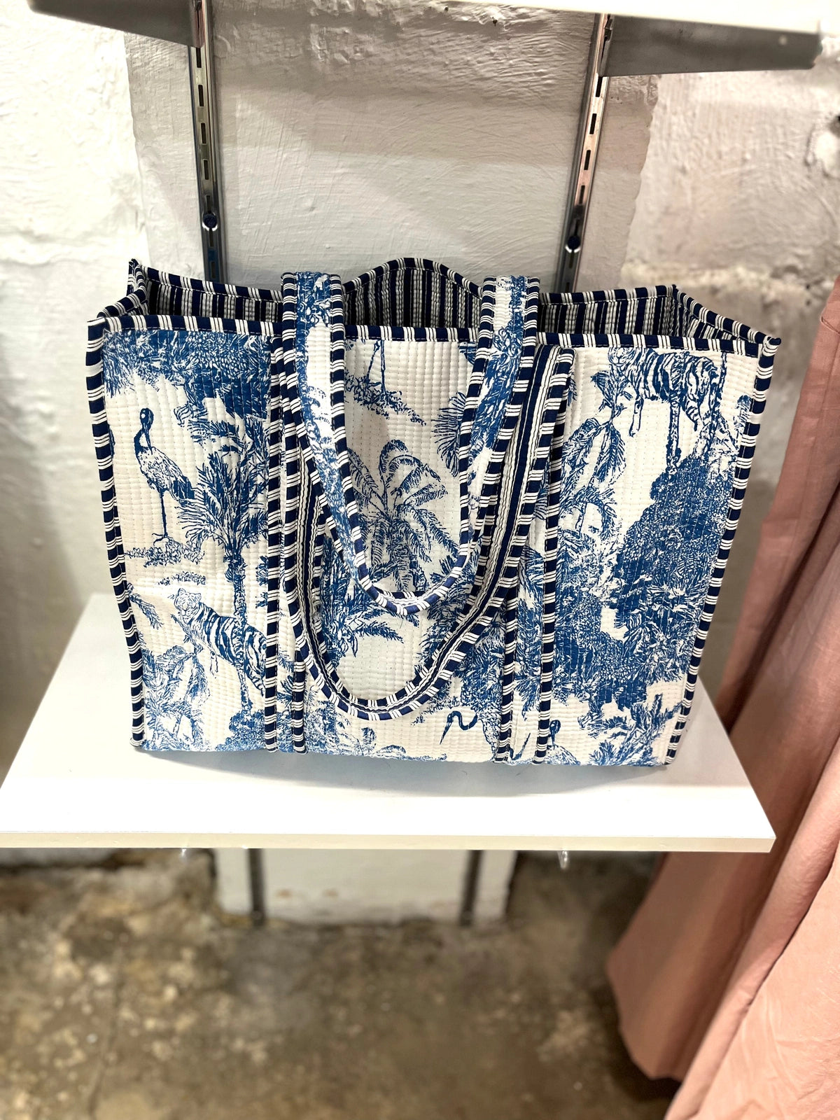 Coastal Girl Quilted Bag