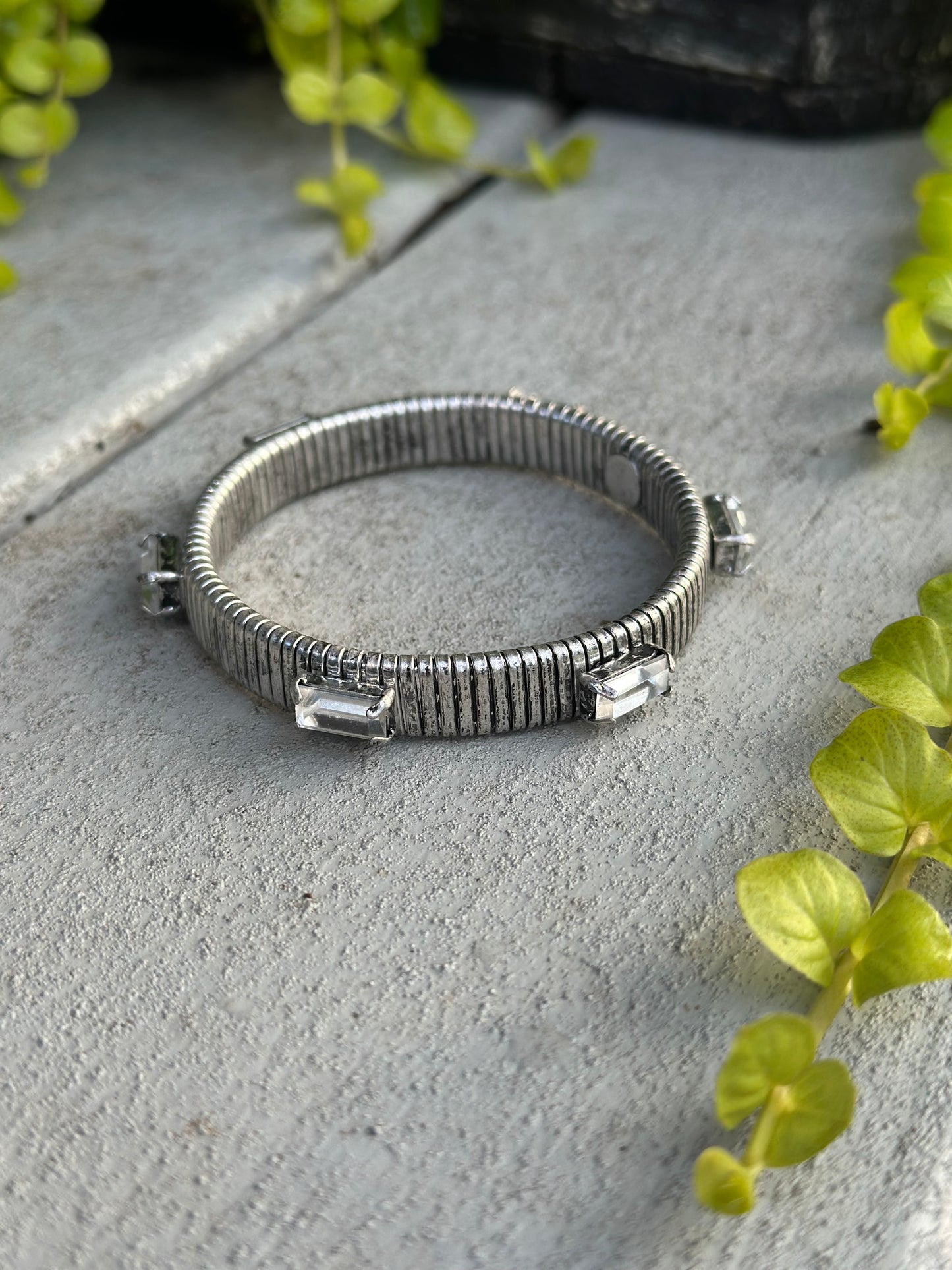 Silver ribbed crystal bracelet