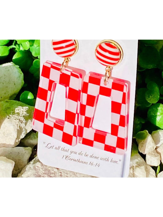 Retro Checkered Chic Acrylic Dangle Earrings- Red & White