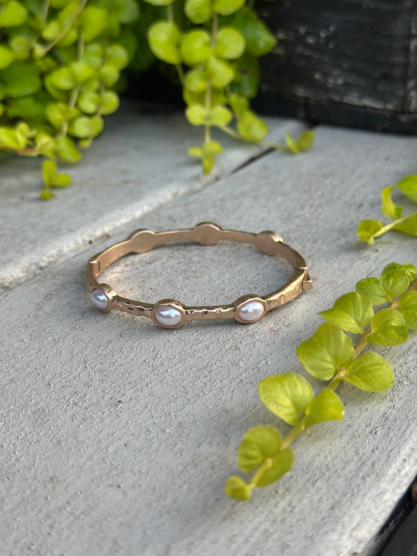 Gold, scallop, pearl bracelet