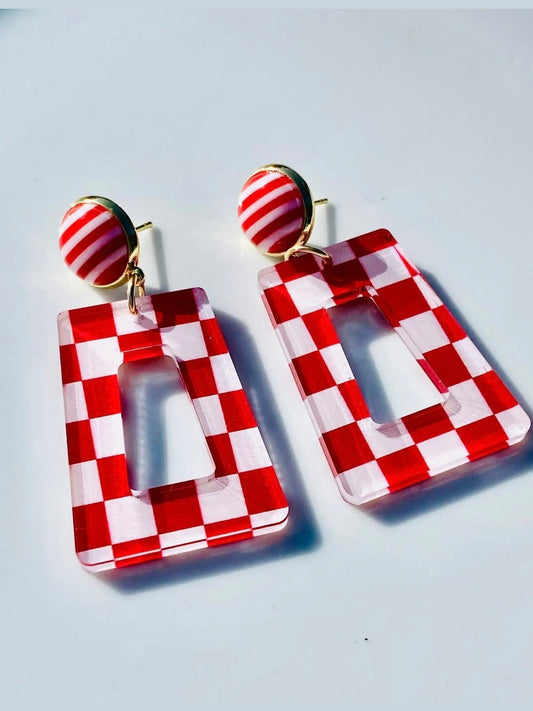 Retro Checkered Chic Acrylic Dangle Earrings- Red & White