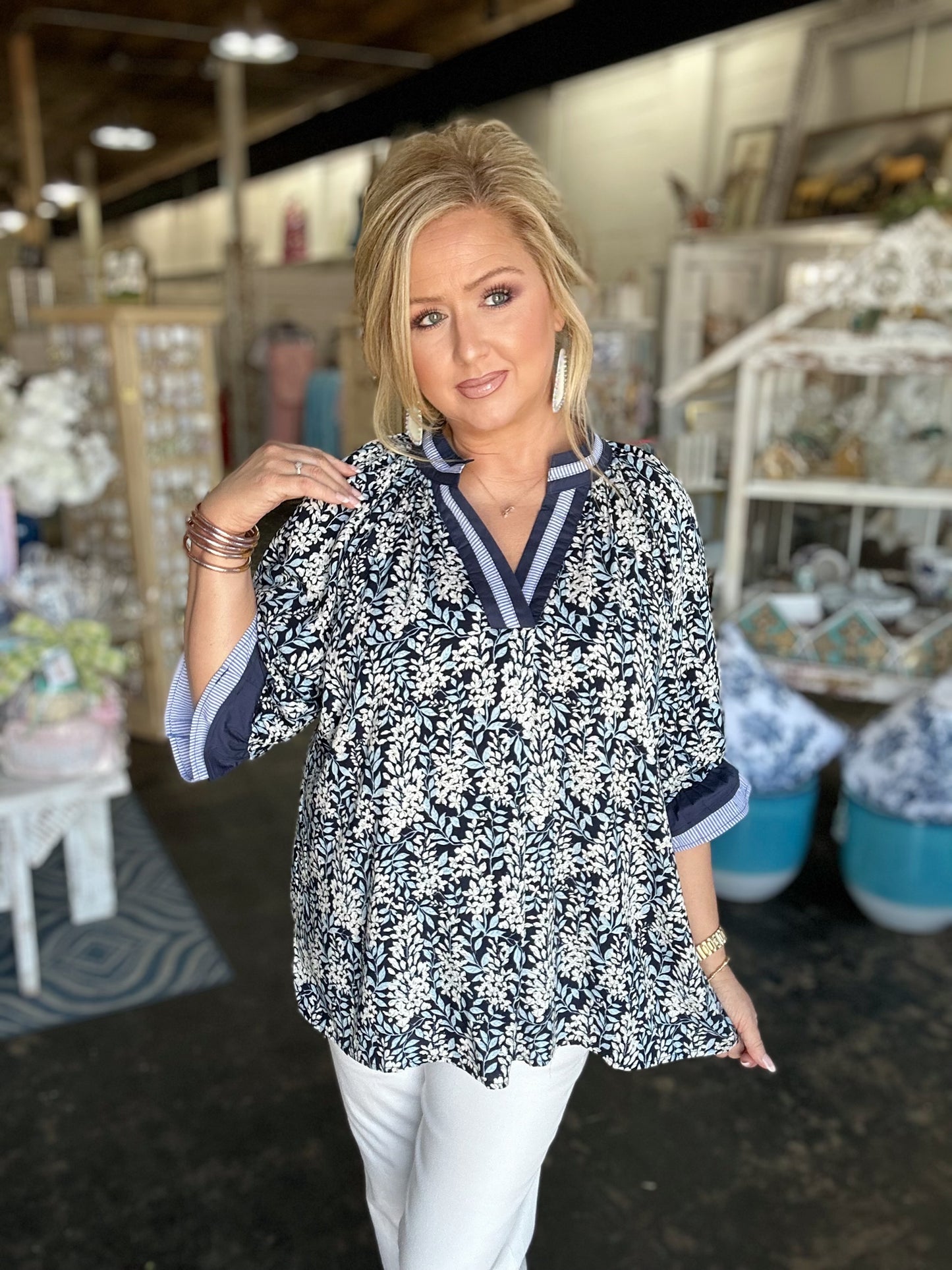 Navy mix spring burst top
