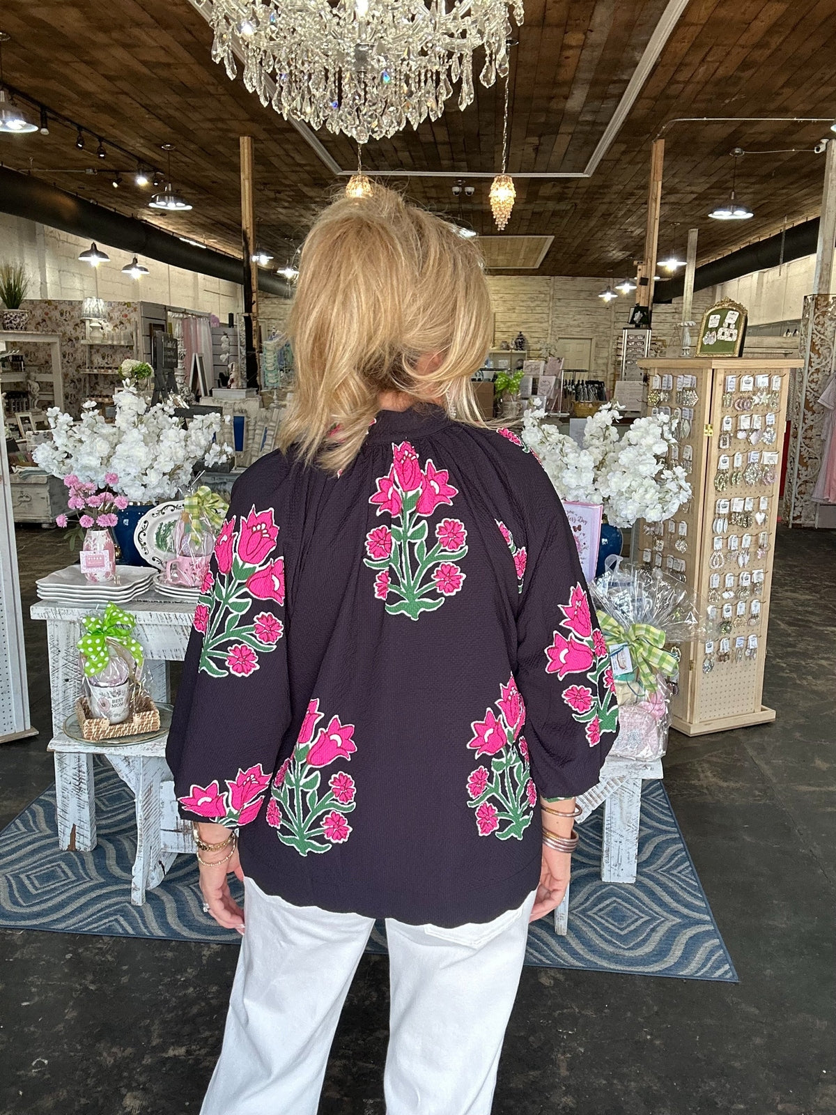 Black Bubble Sleeved Tulip Print Split V Neck Top