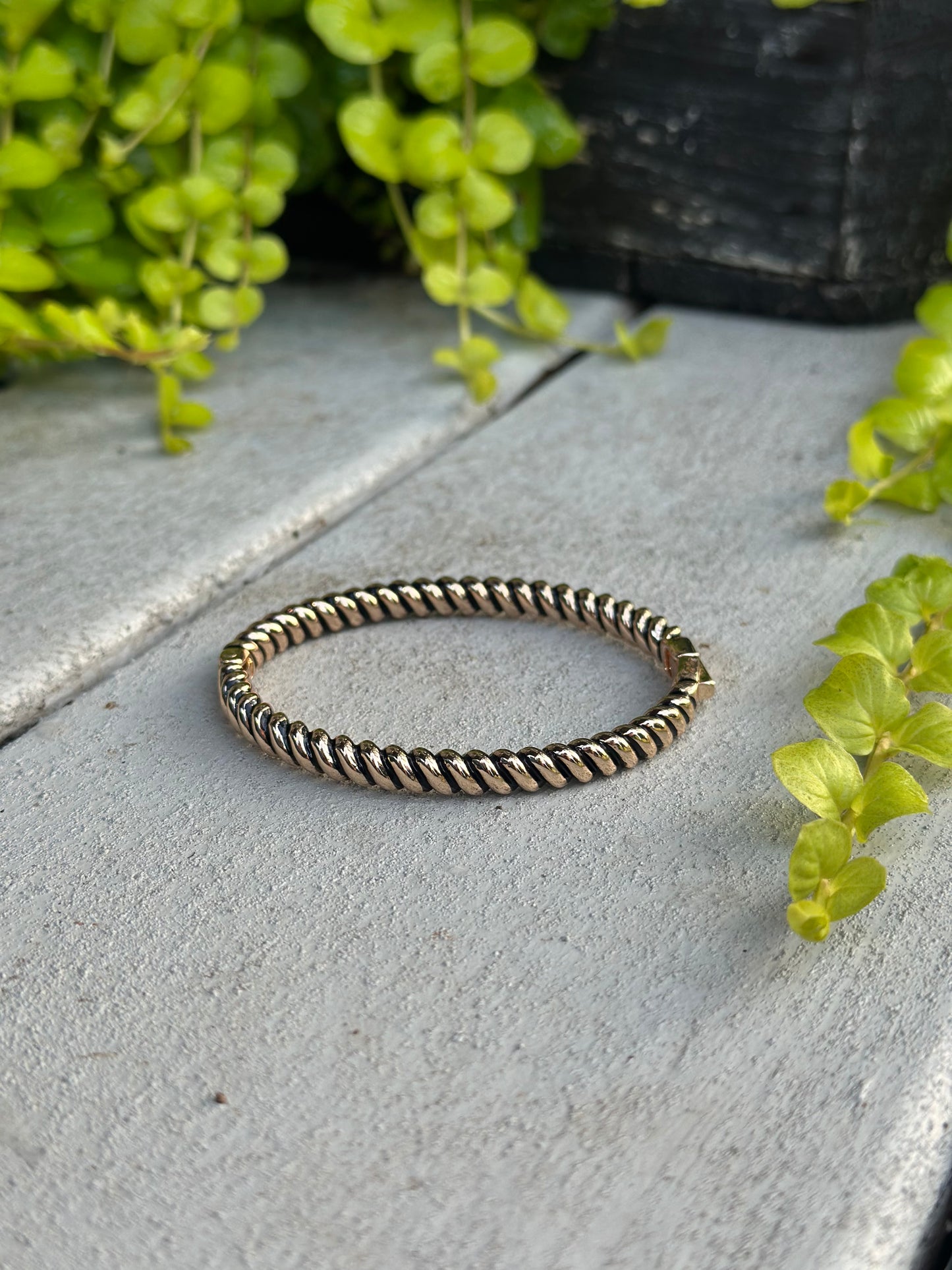 Gold twisted rope bangle