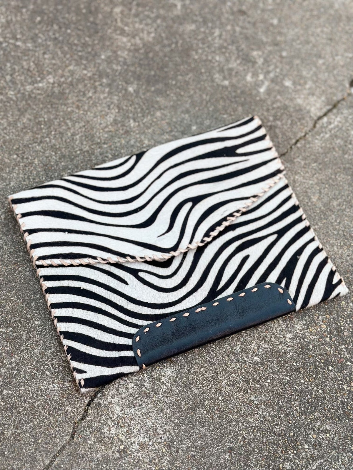 STUDIO CALEIDOSCOPE Diana Clutch