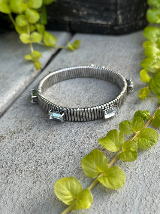 Silver ribbed crystal bracelet