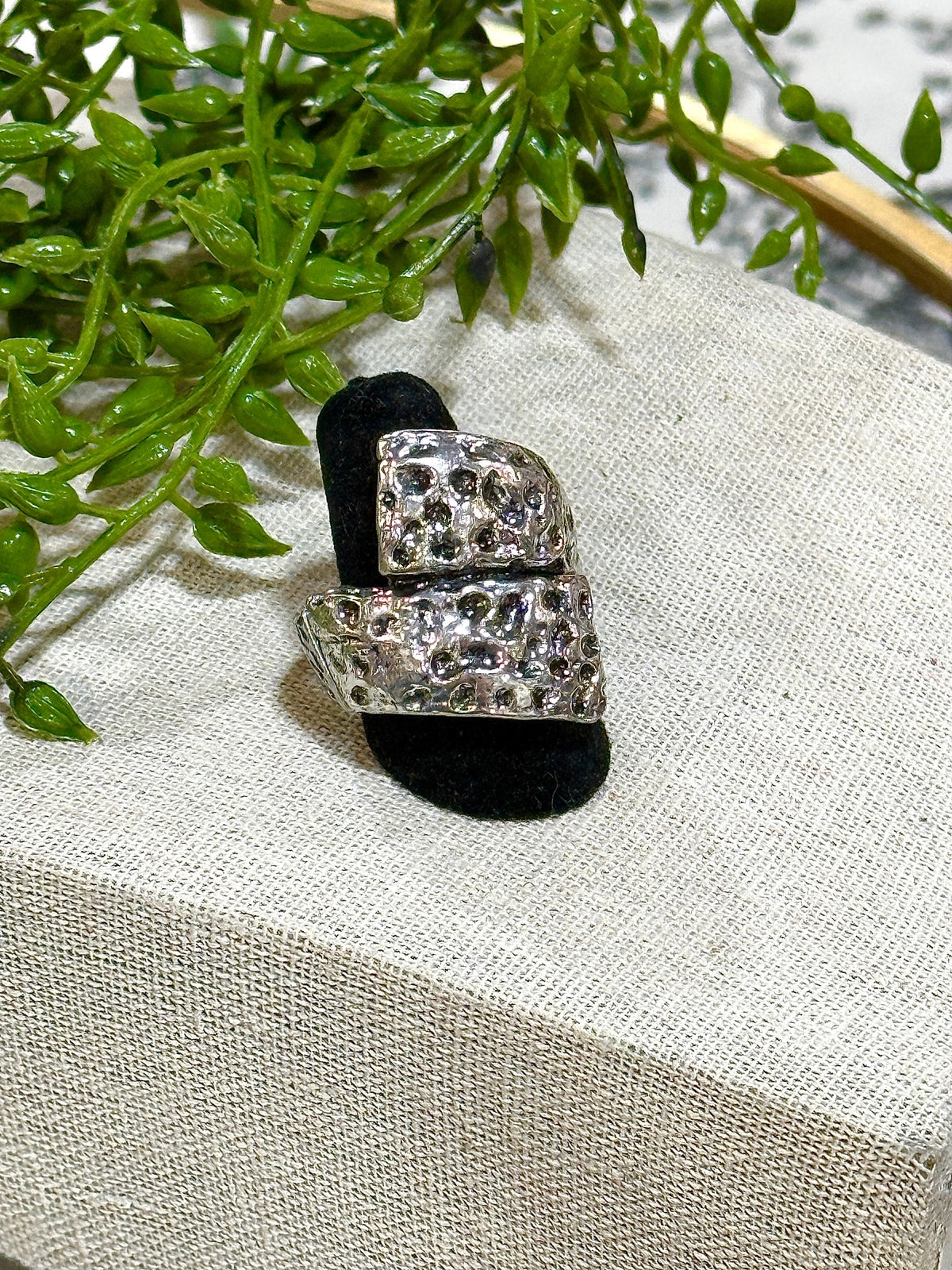 Lucky Loop Ring