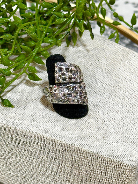 Lucky Loop Ring
