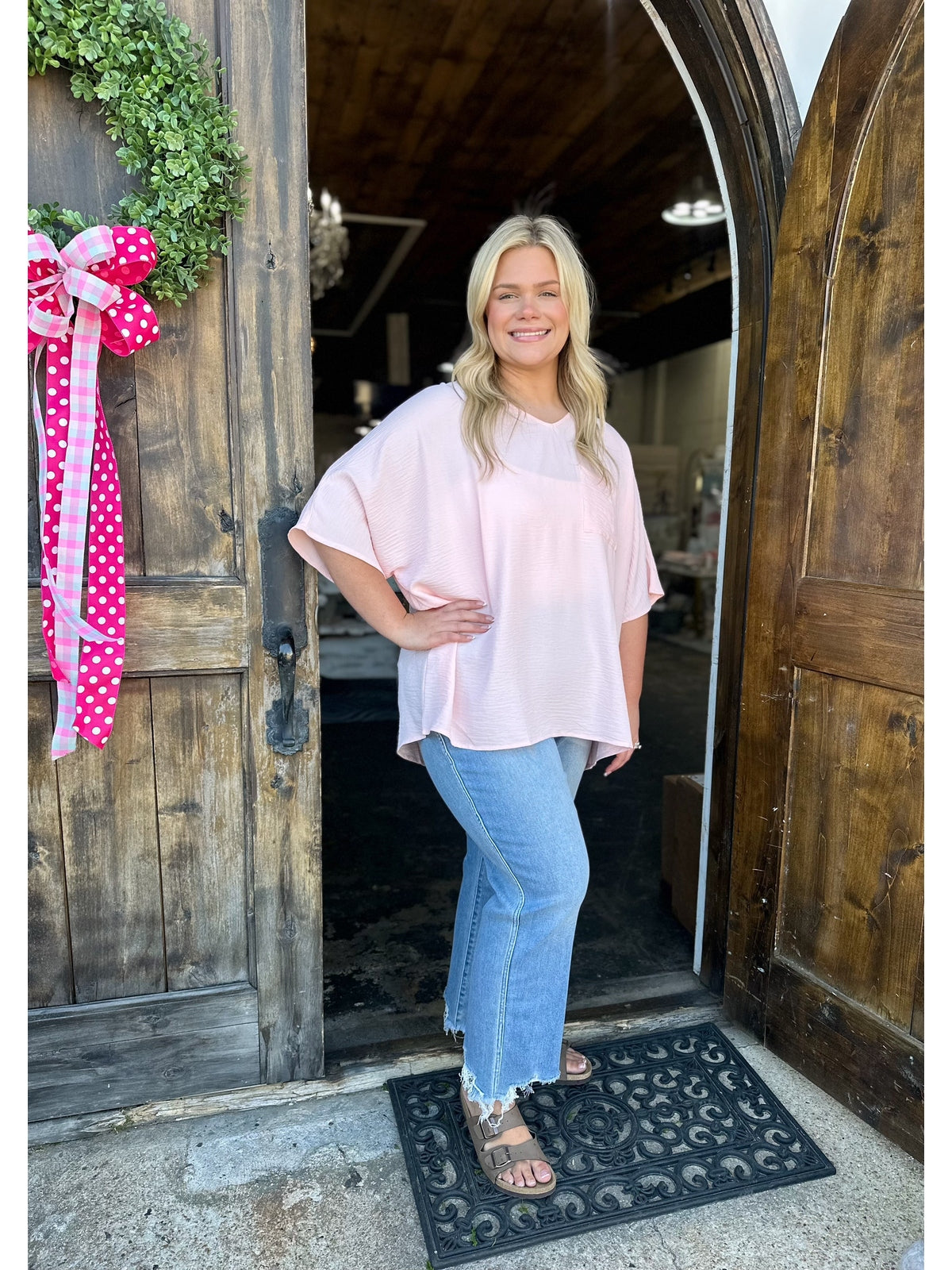 Light pink AIRFLOW COLLARED V-NECK SHORT SLEEVE TOP