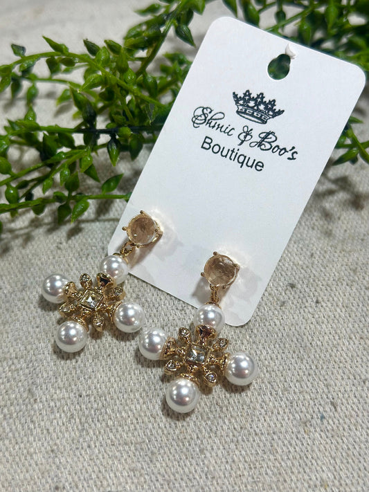 Poise & Pearl Earrings
